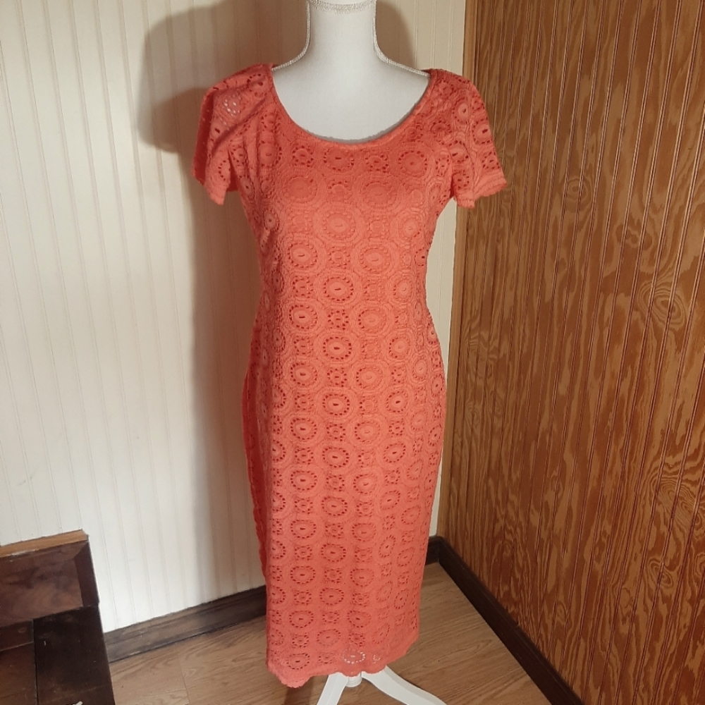 RN Studio By Ronni Nicole Coral Lace Stretch Midi Dress Short Sleeve Zip Back